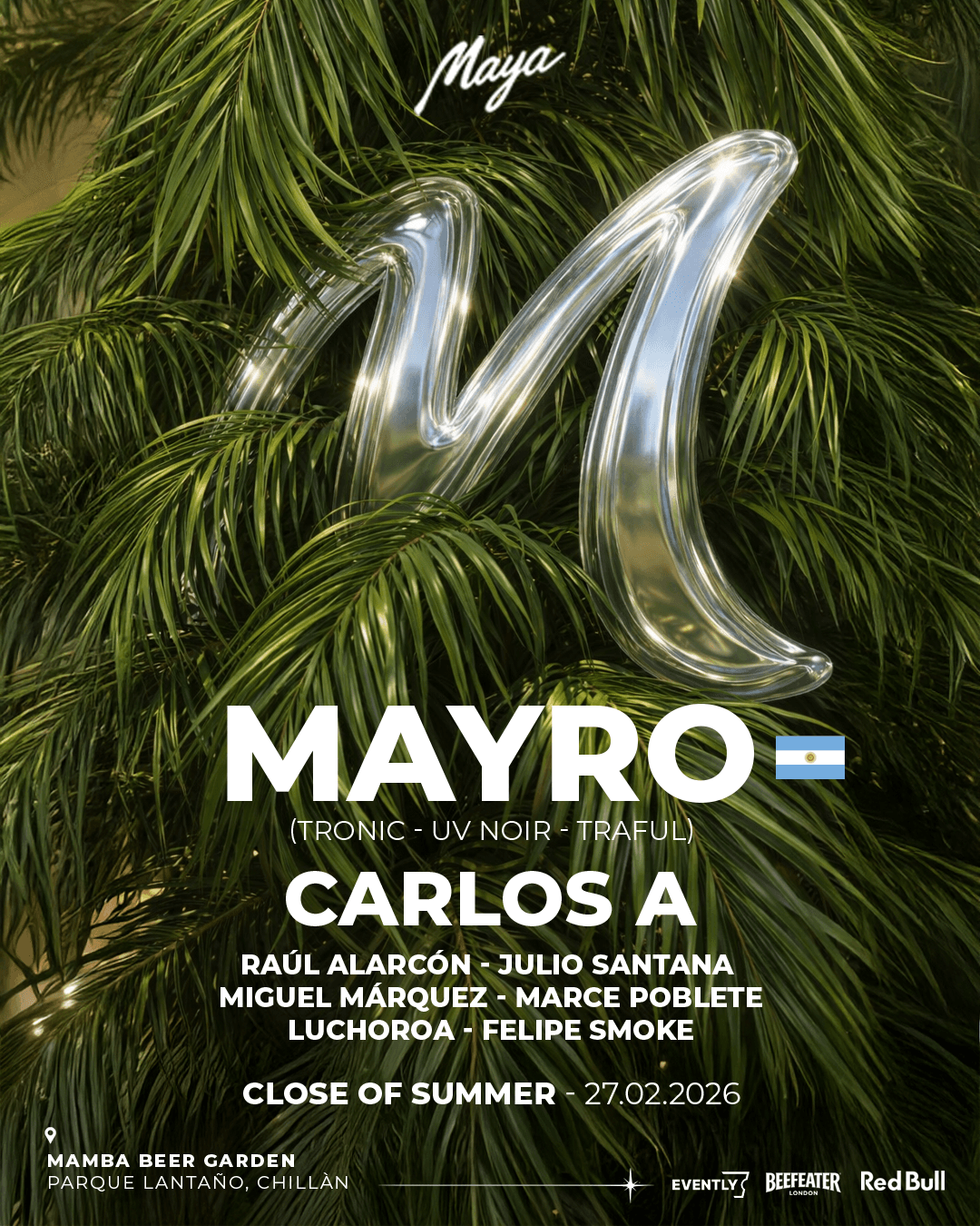 MAYA CLOSE SUMMER image}