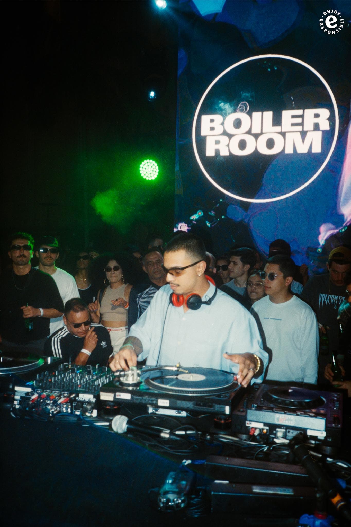 Trajano 17 abril, Floating image